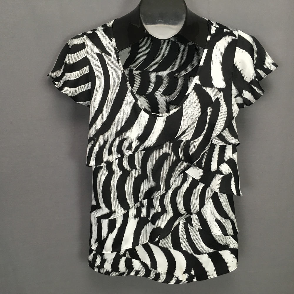 Worthington Top Shirt Size Medium Black White